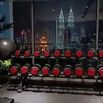 Col 171B Klcc Balcony View & Infinity Pool