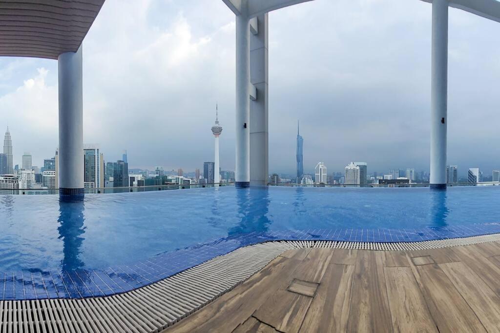Pangsapuri Col 171b Klcc Balcony View & Infinity Pool Kuala Lumpur